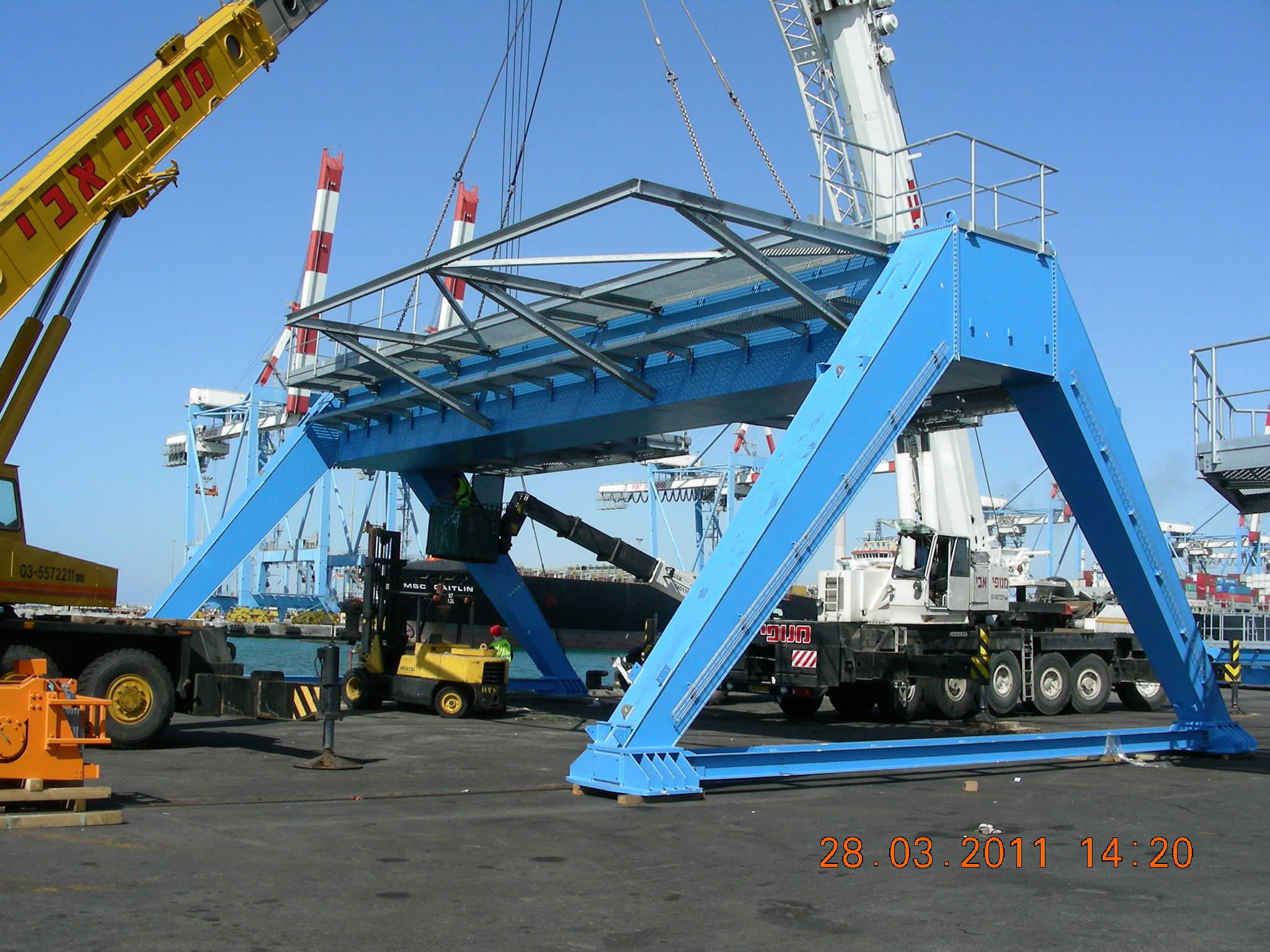 Medal project <br> for NEUERO at Ashdod Port